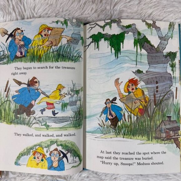 Vintage Set of 4 Disney The Rescuers + Great Mouse Detective Children's Books - Picture 10 of 14